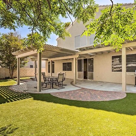 A Beautiful House With Hot Tub, Grill & Games! Villa Las Vegas Bagian luar foto