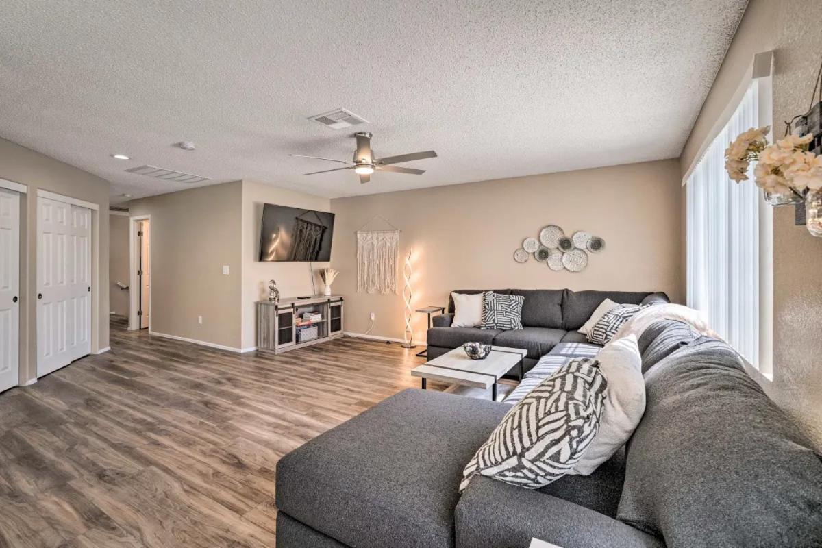 A Beautiful House With Hot Tub, Grill & Games! Villa Las Vegas Bagian luar foto
