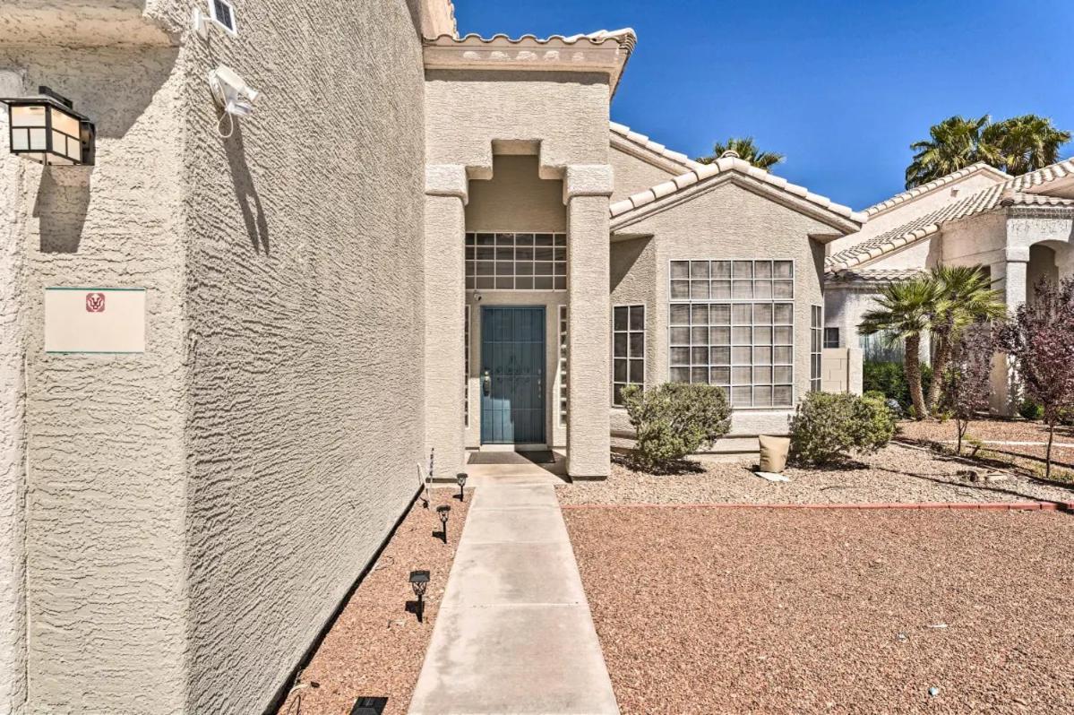 A Beautiful House With Hot Tub, Grill & Games! Villa Las Vegas Bagian luar foto