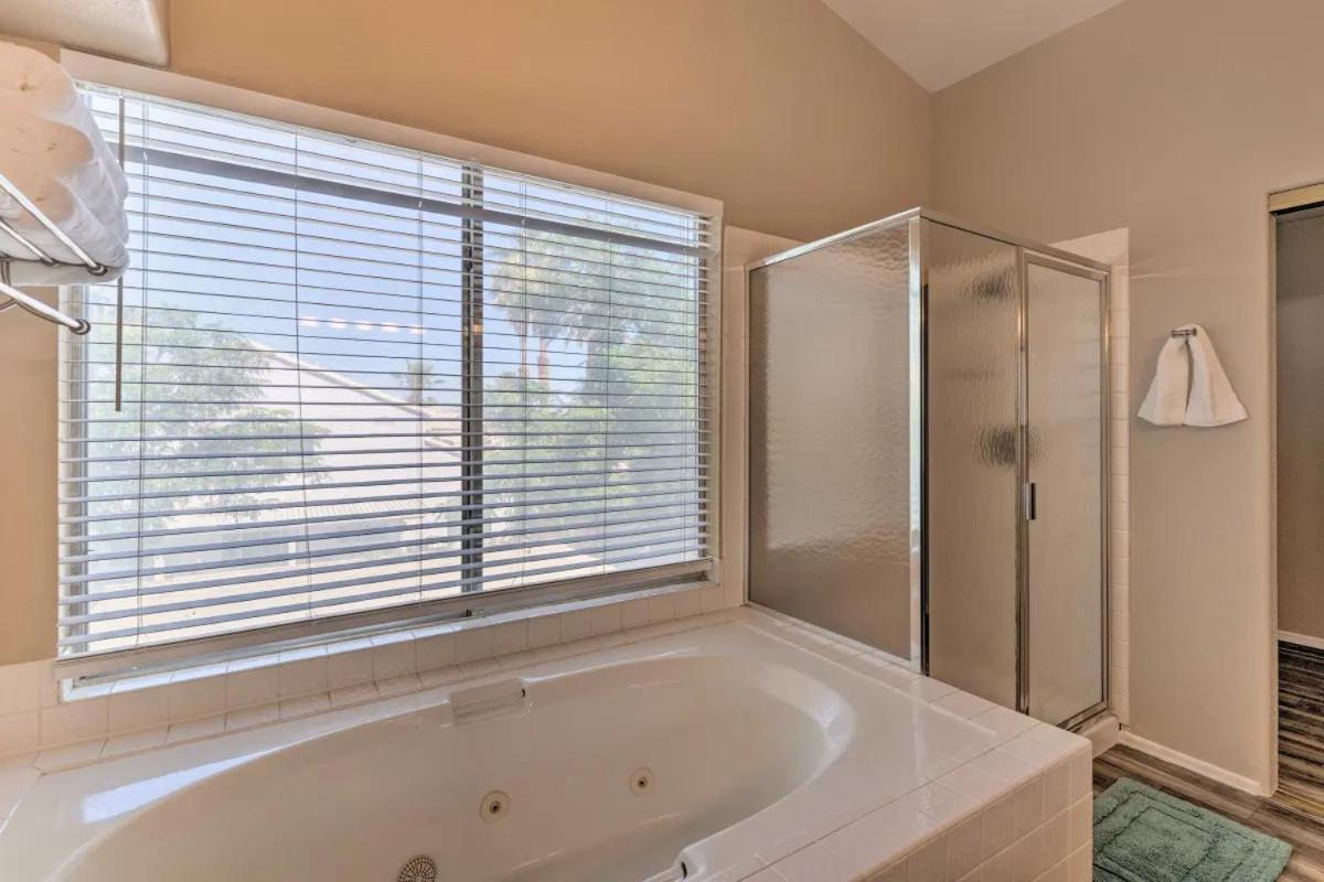 A Beautiful House With Hot Tub, Grill & Games! Villa Las Vegas Bagian luar foto