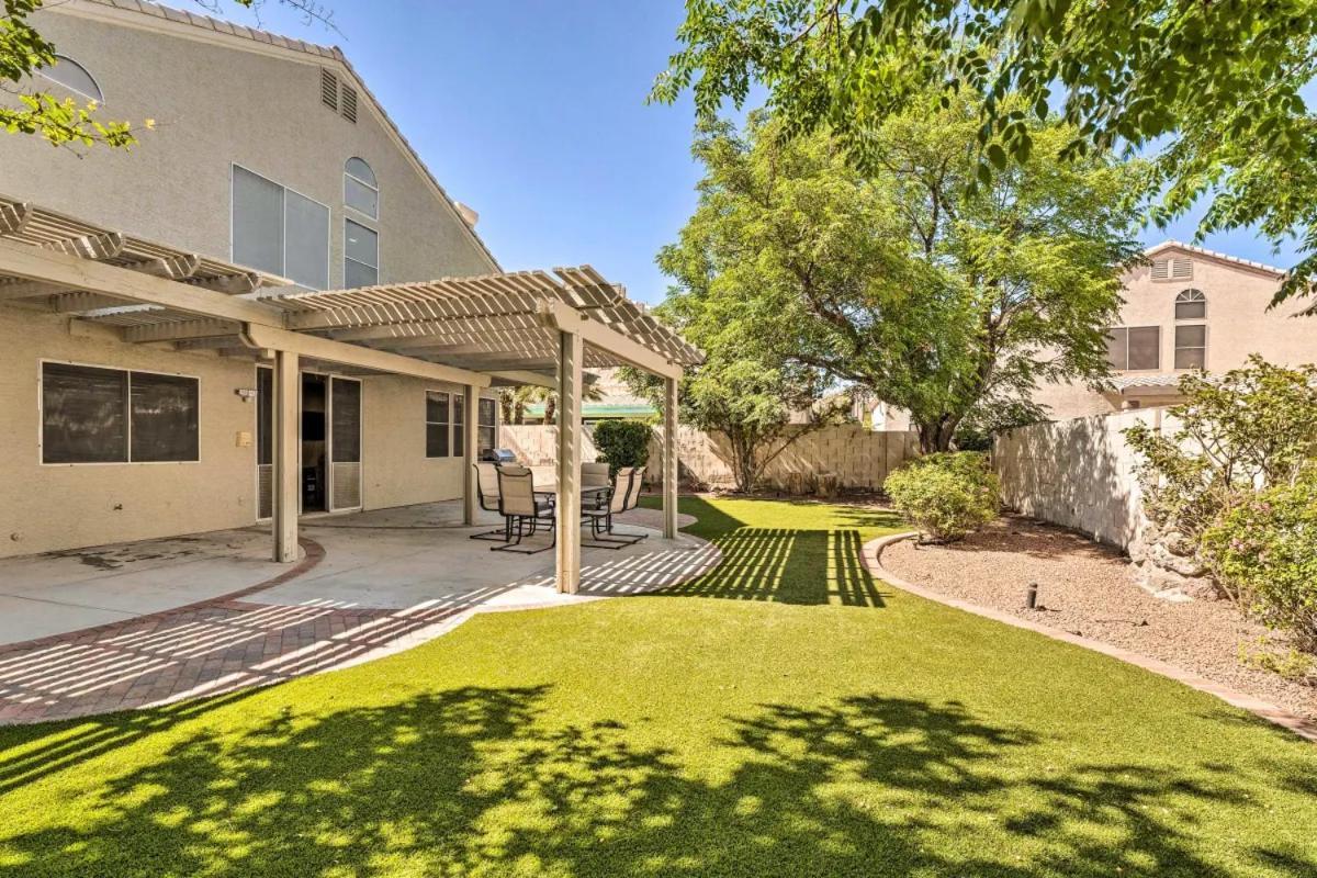 A Beautiful House With Hot Tub, Grill & Games! Villa Las Vegas Bagian luar foto